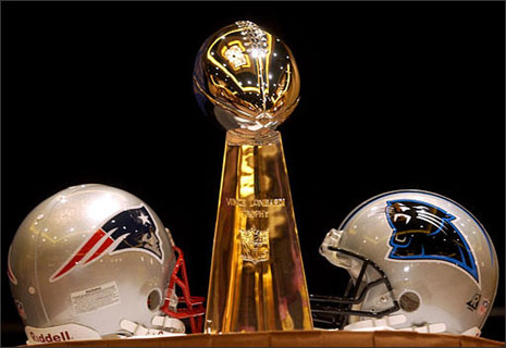 Carolina vs. New England / Lombardi Trophy (AP)