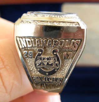 Colts 2006 Championship Ring (Family of Dom Anile)